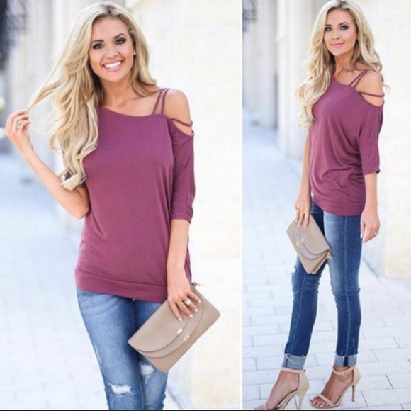 NWOT - Sexy Off the Shoulder T-Shirt - Picture 2 of 9